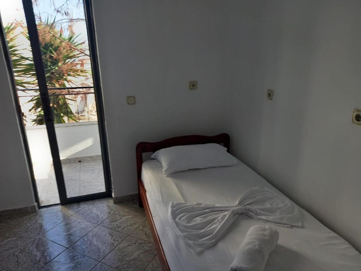 Sunset Aparthotel Sarandë Exterior foto